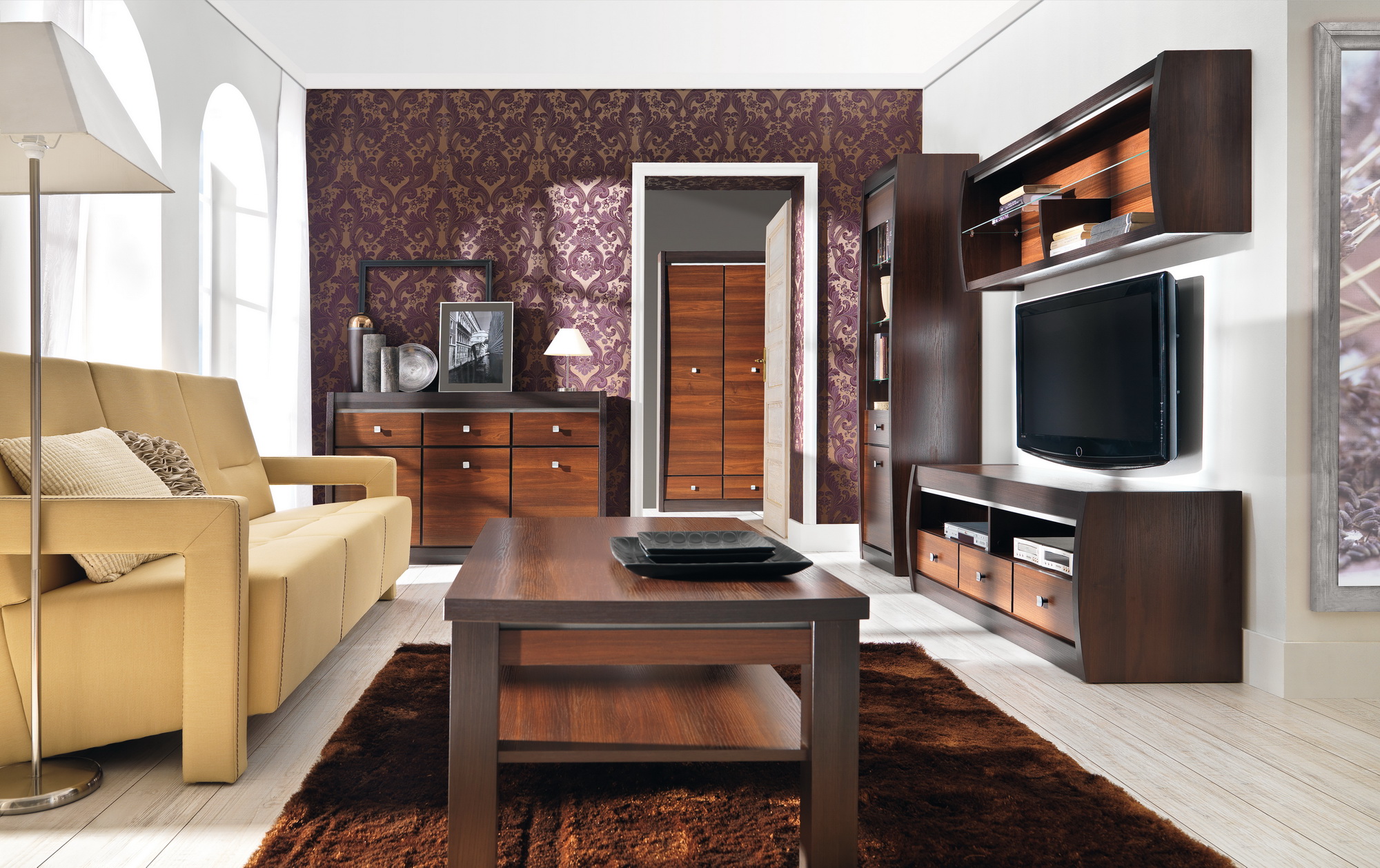 výrazná obývacia miestnosť s tmavým dreveným nábytkom a stenou s výrazným vzorom