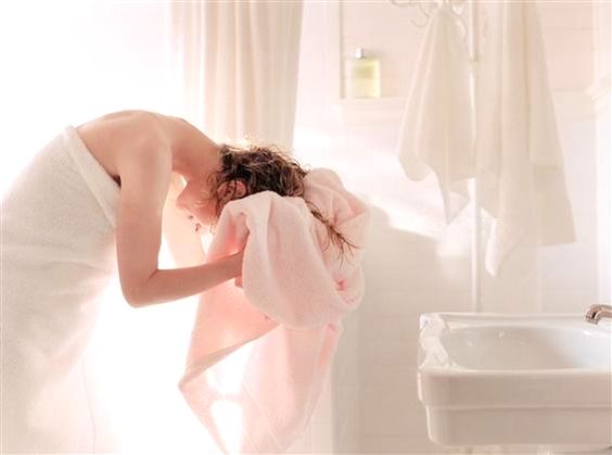 utieranie do osušiek a uterákov po kúpeli