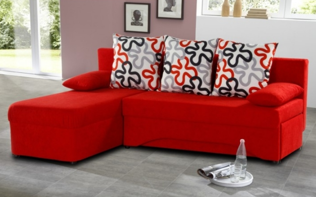 Červená rohová sedačka