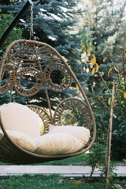 Záhradná hojdacia stolička Olsenka (krémová + béžová)
