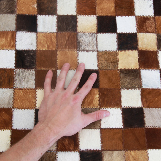 Kožený koberec Korlug TYP 03 (hovädzia koža + vzor patchwork)