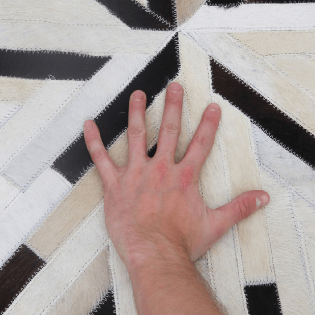 Kožený koberec 150x150 cm Kazuko typ 8