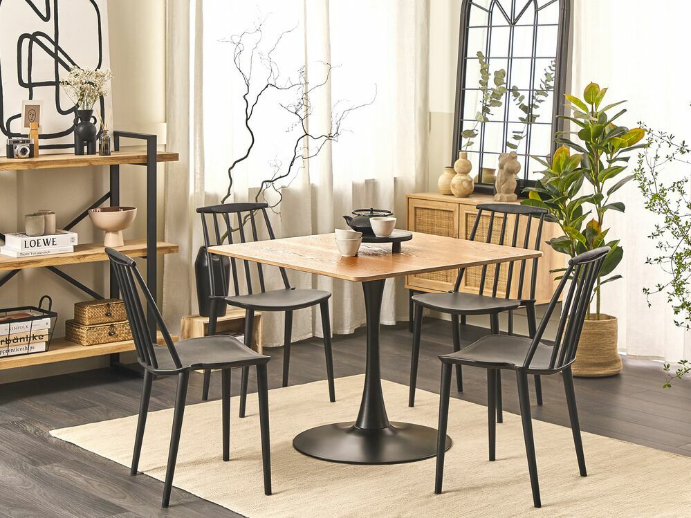 Jedálenský stôl Berylle (svetlé drevo + čierna) (pre 4 osoby)