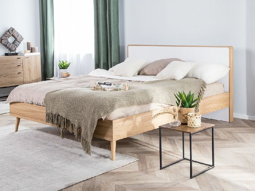 Manželská posteľ 160 cm SERVI (s roštom a LED osvetlením) (svetlé drevo)