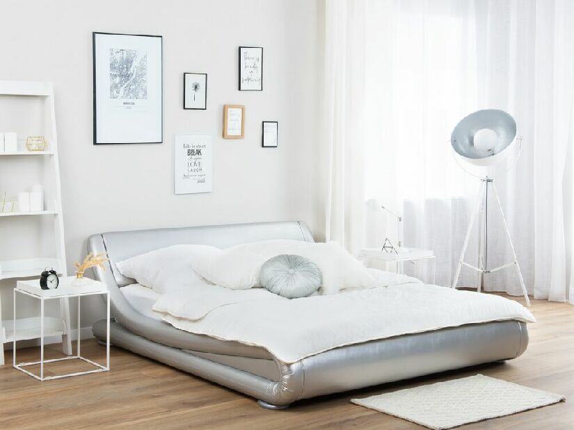Manželská posteľ 180 cm AVENUE (s roštom) (strieborná lesklá)*bazár