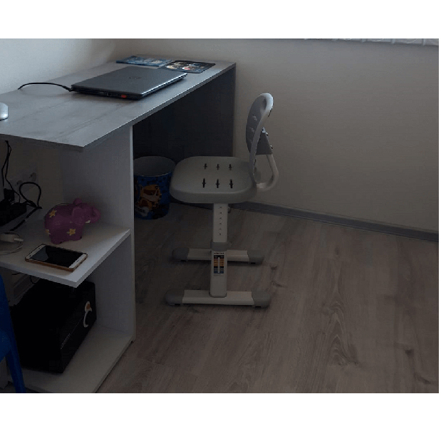 PC stolík Adrean (betón + biela)