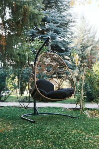 Záhradná hojdacia stolička Olsenka (čierna + béžová)